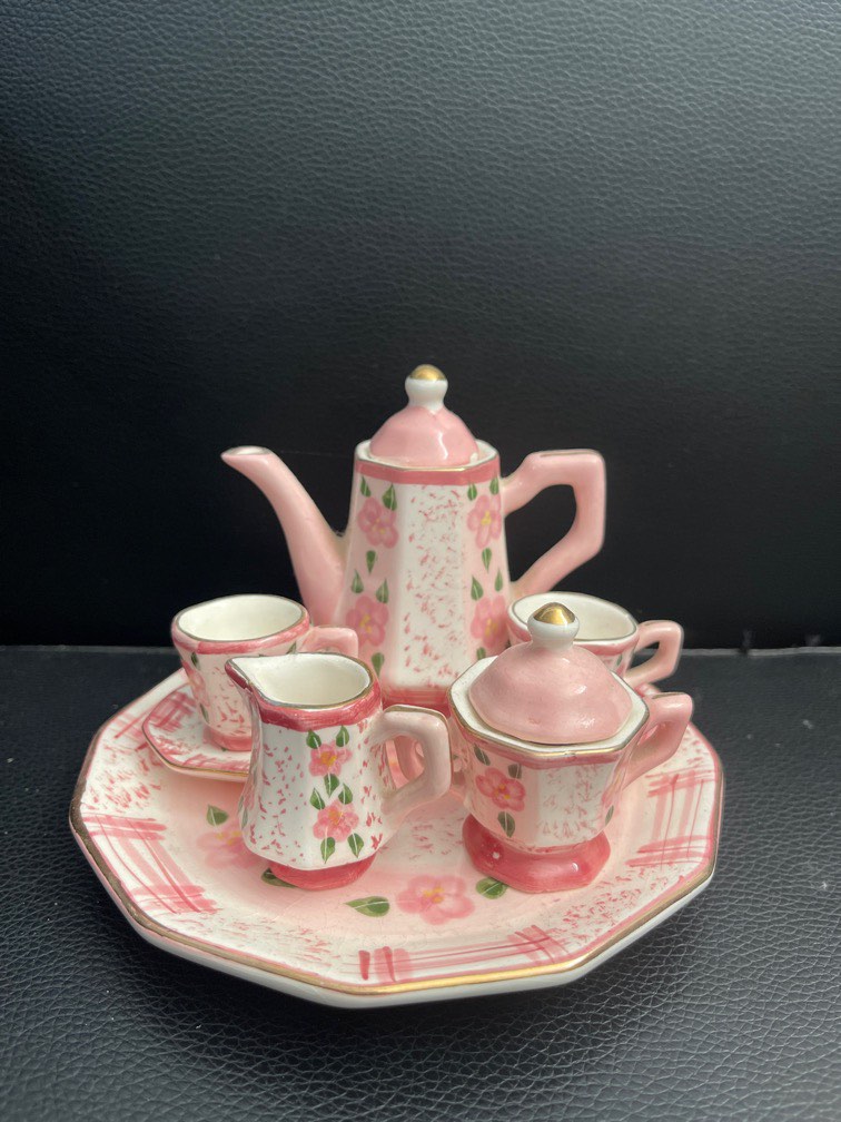 Hiasan tea set, Kitchen & Appliances di Carousell