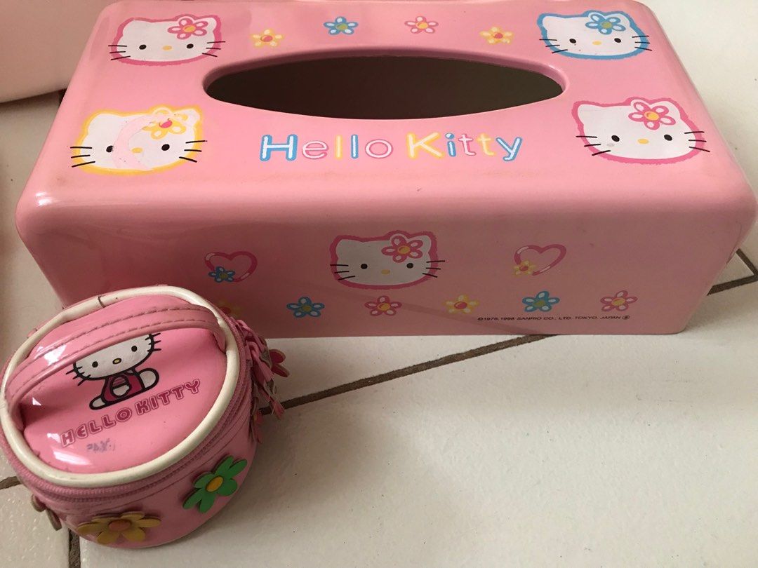 HK Tissue box (Category: Storage Boxes & Baskets) located in Santa Rosa. Submitted by dendelspecialtystore (Listing ID 1235582803, Image 3). Description: Preloved tissue box holder Authentic HK Sanrio Japan Bought in Japan With signs of usage.