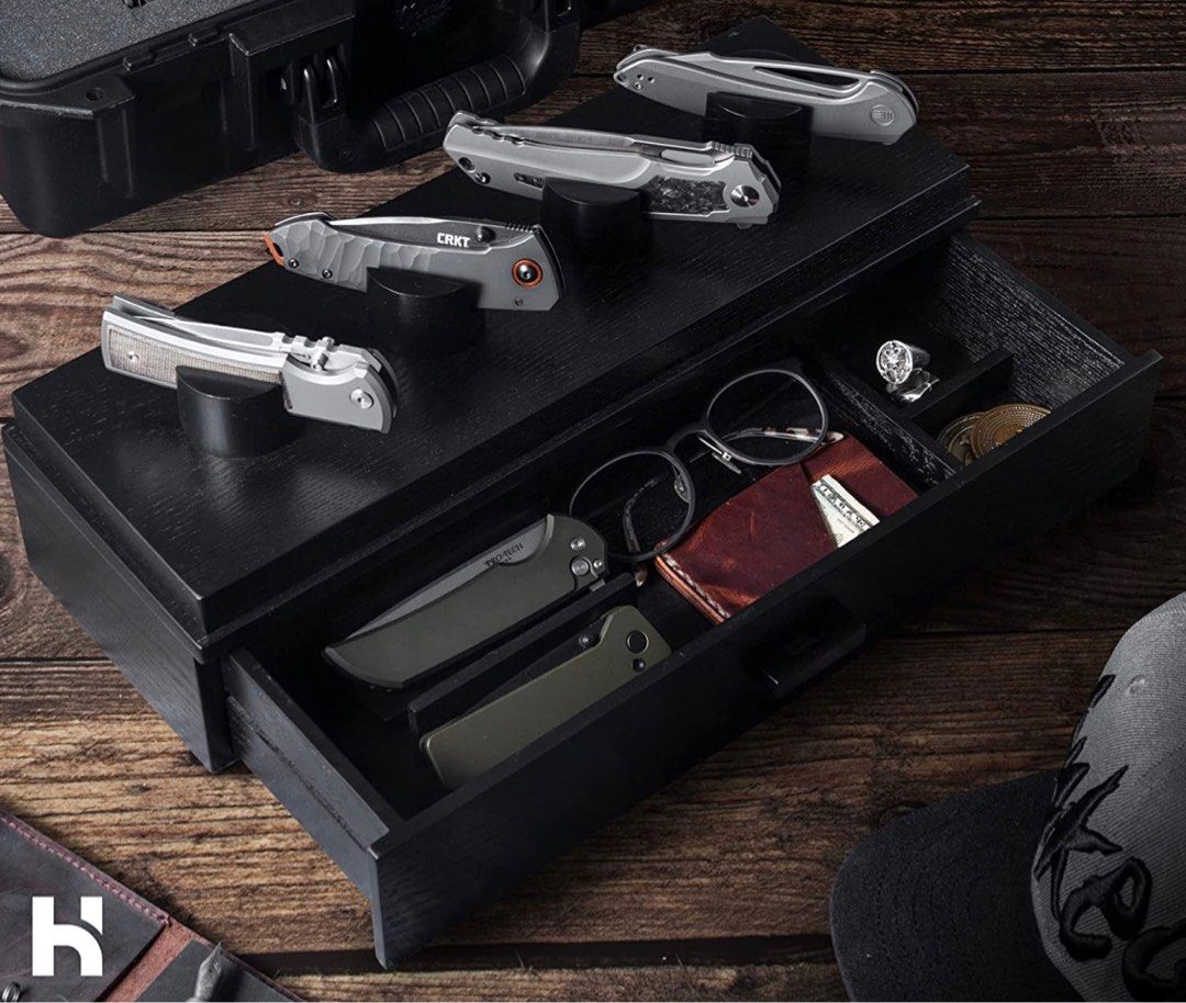 Holme and Hadfield EDC knife display case (black), Furniture & Home