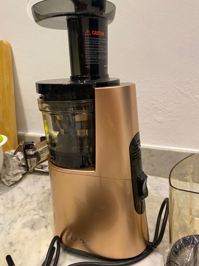 Hurom Juicer, TV & Home Appliances, Kitchen Appliances, Juicers