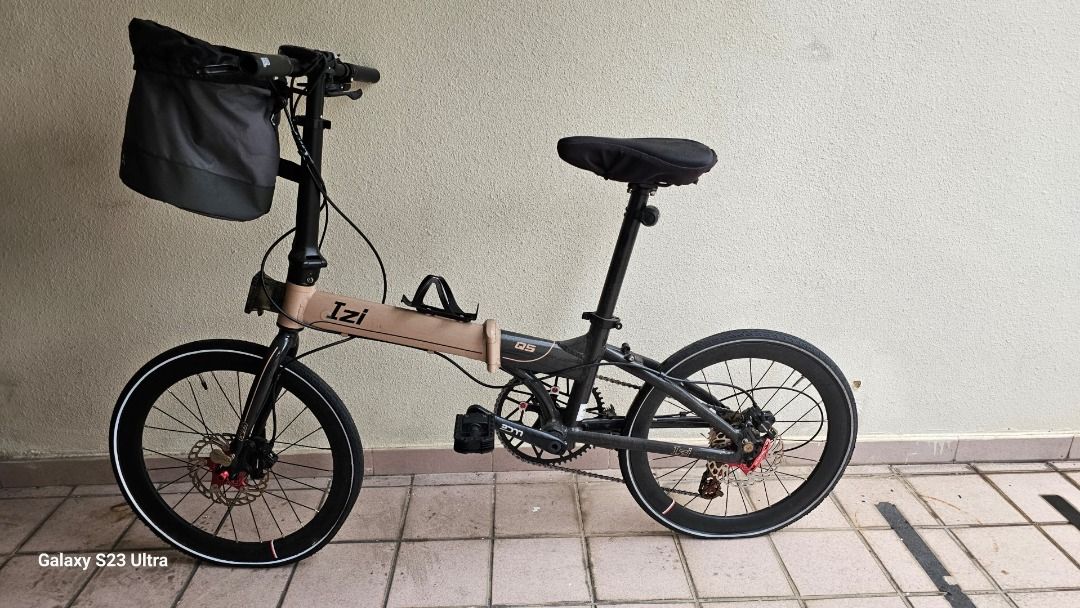 Izi hotsell folding bike
