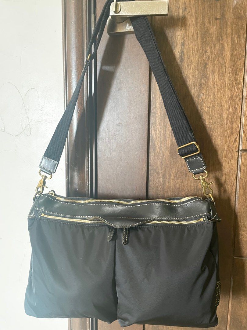 Kinoshohampu Slingbag