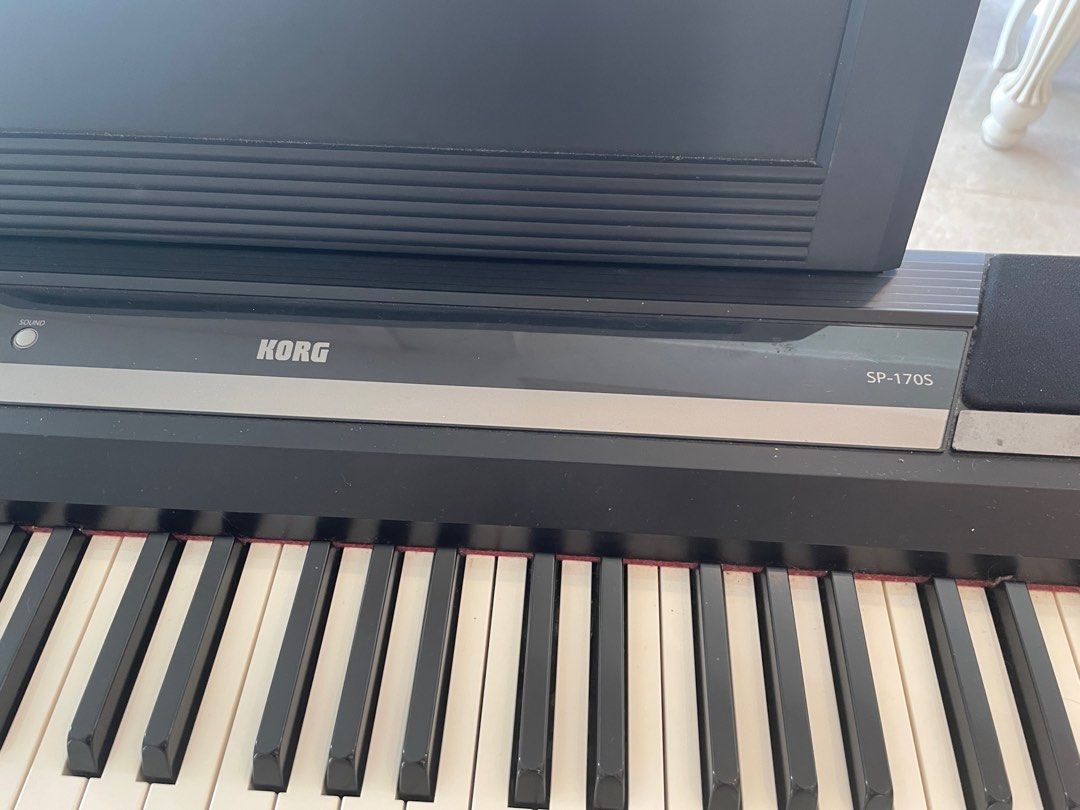 digital piano SP170S, Hobbies & Toys, Music & Media, Musical