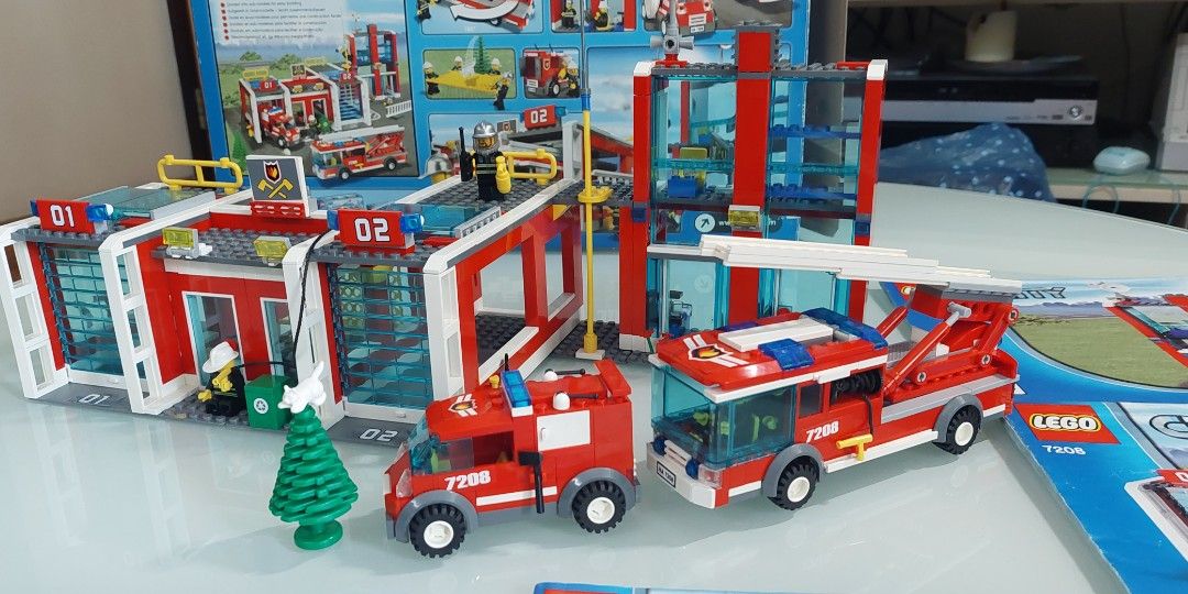 絕版)LEGO City 7208 消防局LEGO City Fire Station (7208)有盒, 興趣