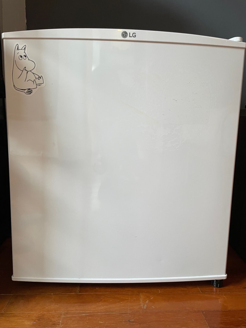 LG mini Fridge, TV & Home Appliances, Kitchen Appliances, Refrigerators