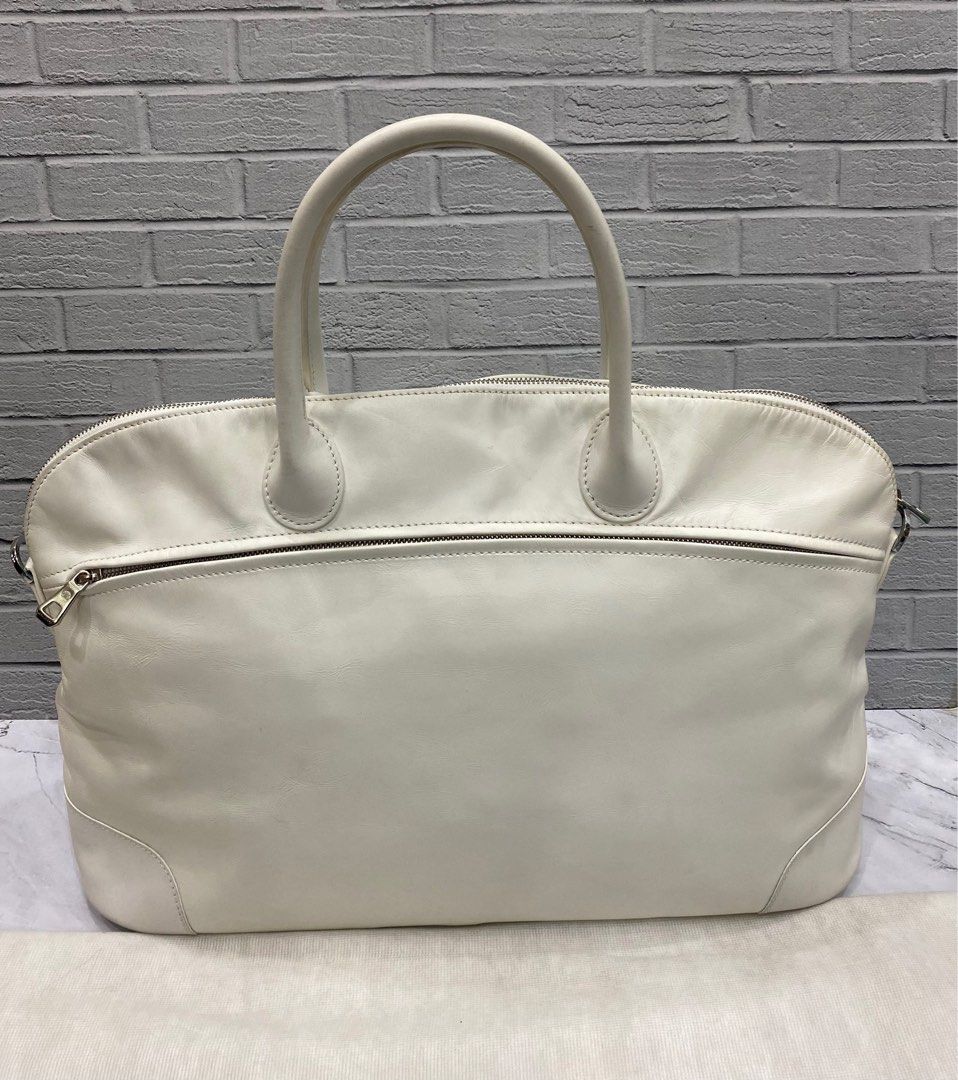 LONGCHAMP au sultan dome white SHW Size 40x16x29 Db,booklet @5,5