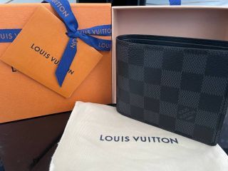 Lv Louis Vuitton Slender Wallet Damier, 男裝, 袋, 小袋- Carousell