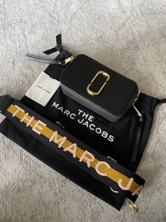 MARC JACOBS SNAPSHOT FLUORO EDGE GLOW MULTI, Luxury, Bags & Wallets on  Carousell