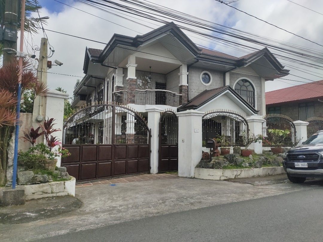 Mendez Cavite / 2Storey House and Lot on Carousell