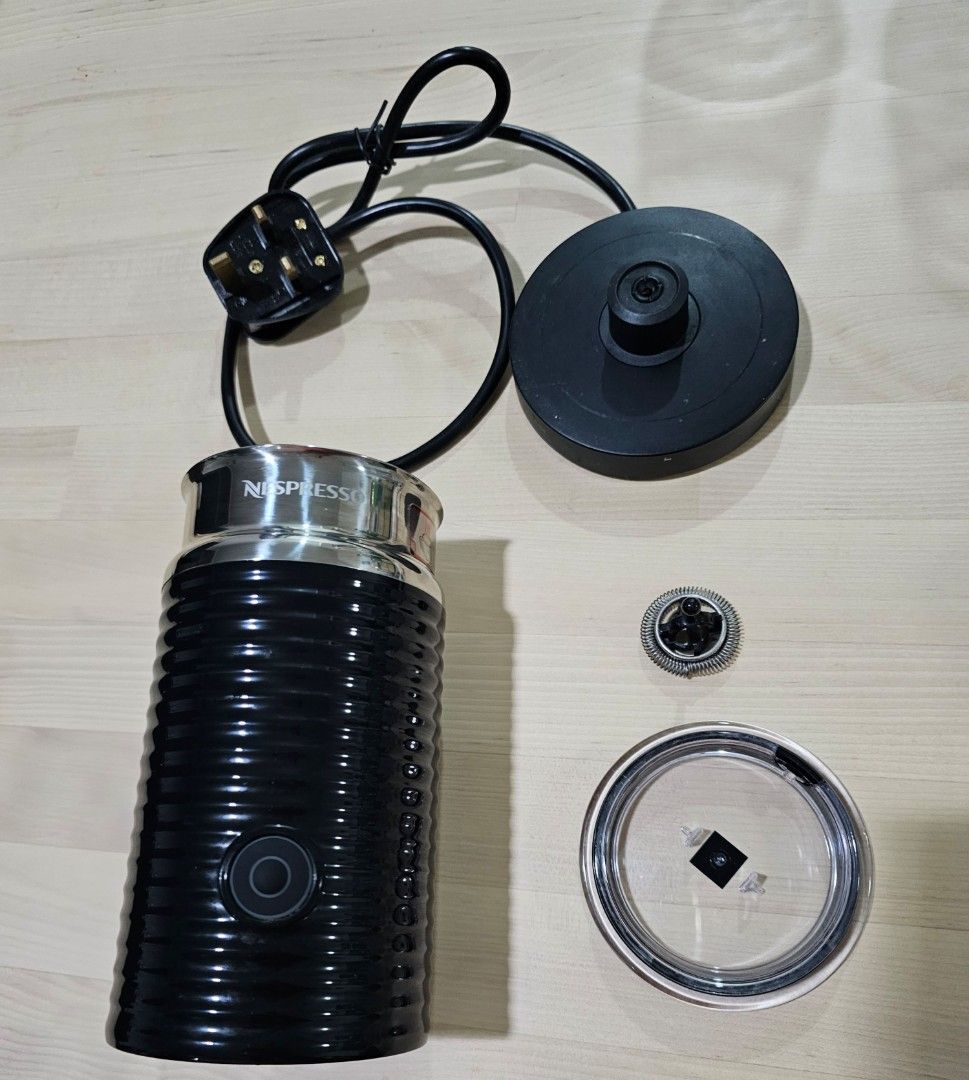 Nespresso Coffee Machine bundle, TV & Home Appliances, Kitchen