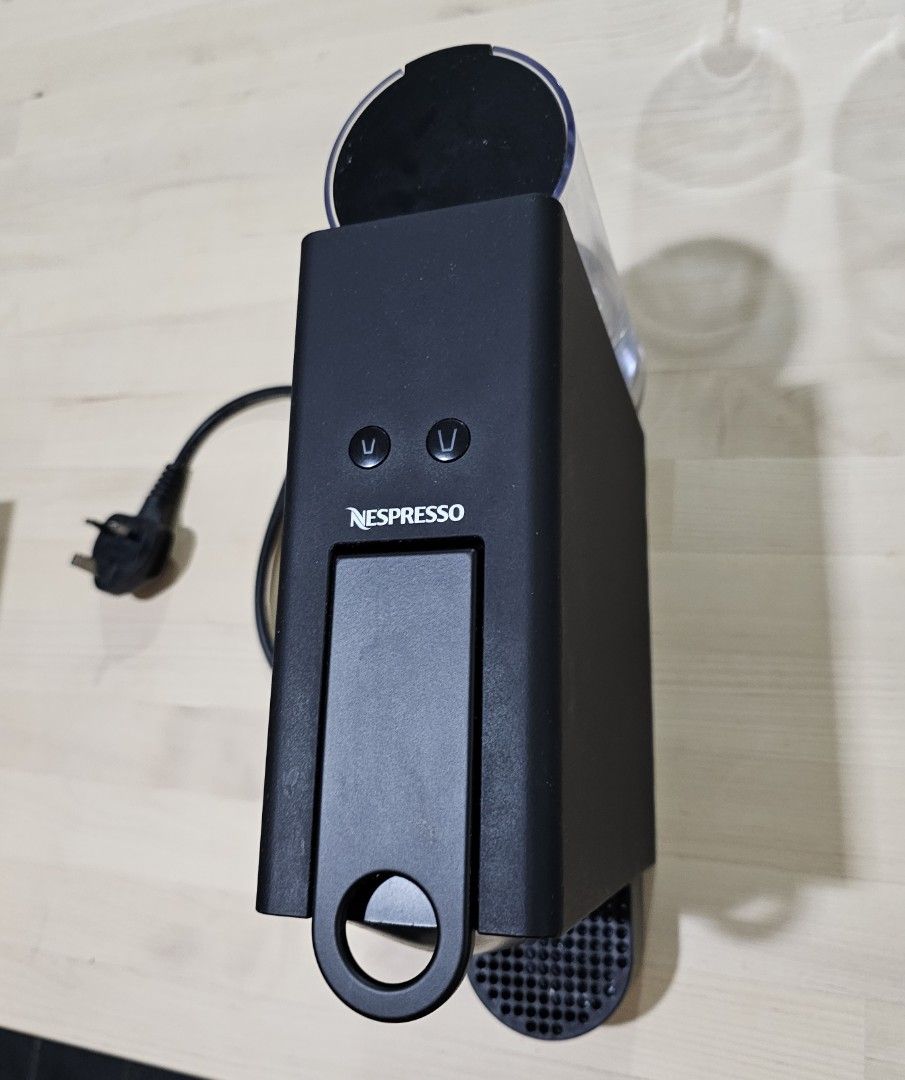 Nespresso Coffee Machine bundle, TV & Home Appliances, Kitchen