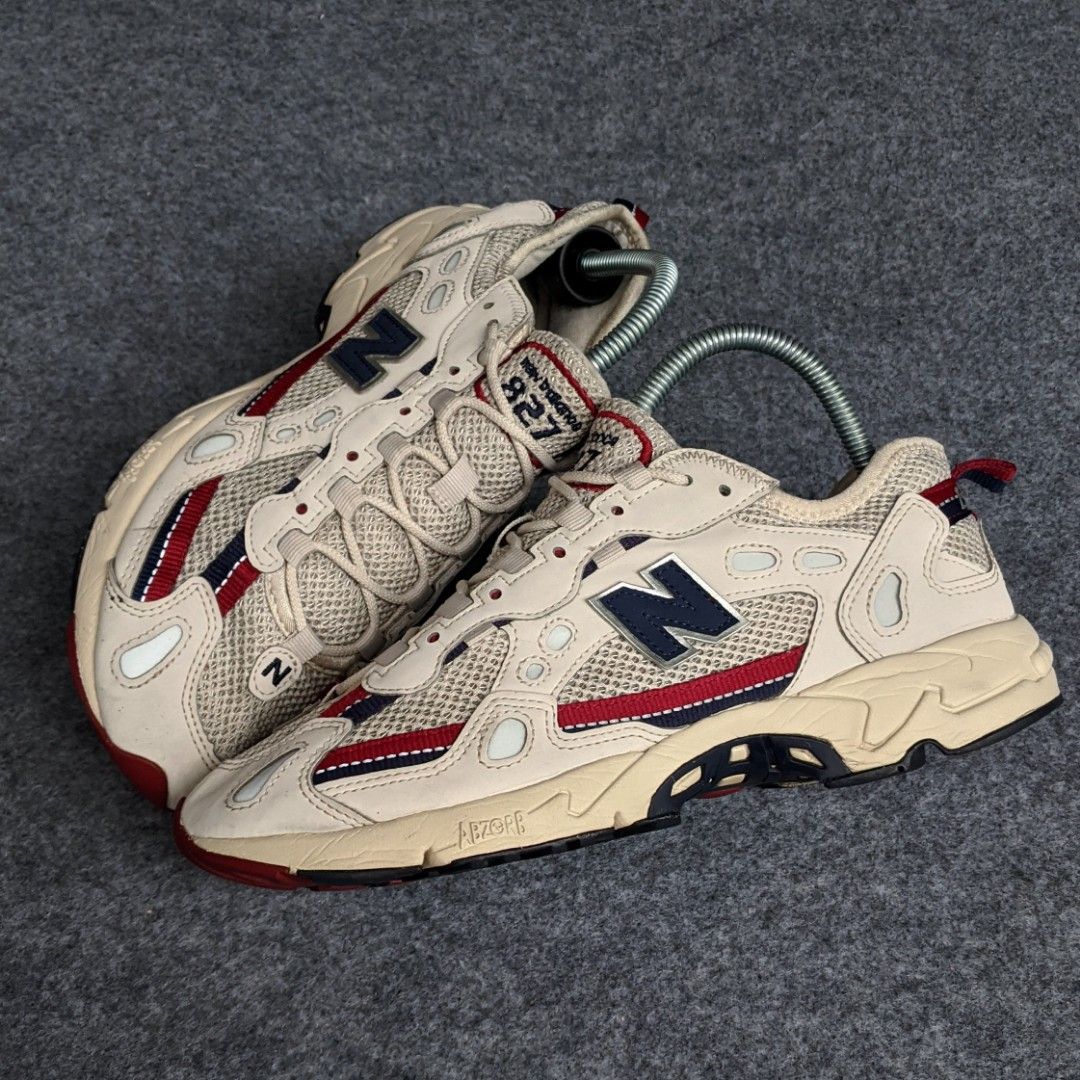 New Balance 827 Beige sz 42 Fesyen Pria Sepatu Sneakers di