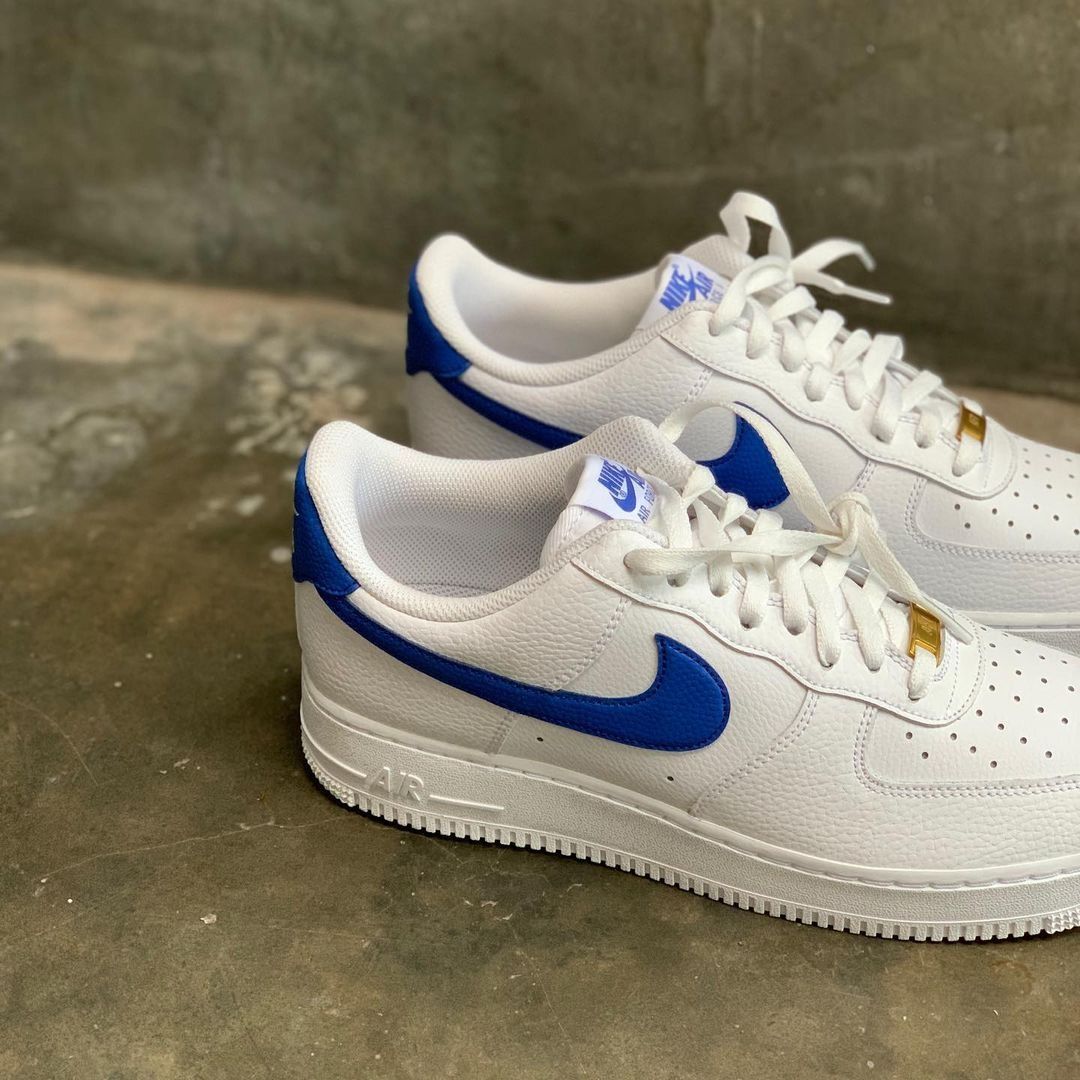 flight club royal blue 1