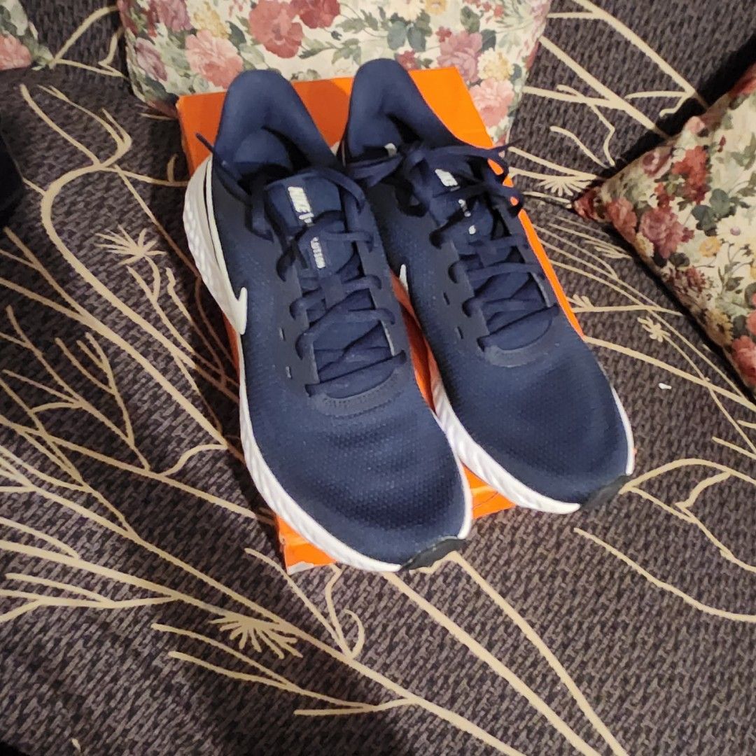 Nike cheap trainers us