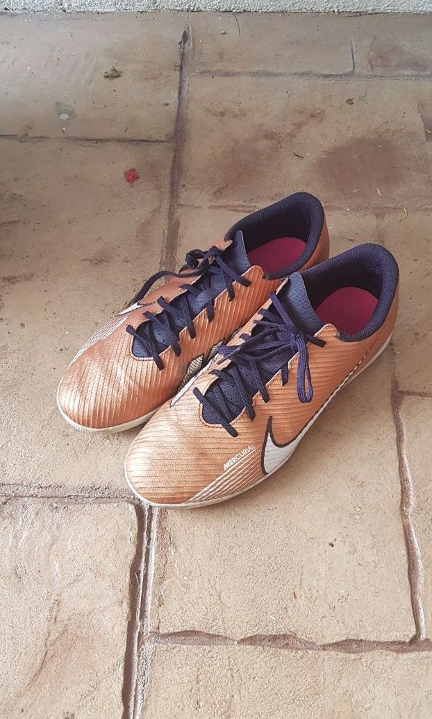 Mercurial outlet vapor 43