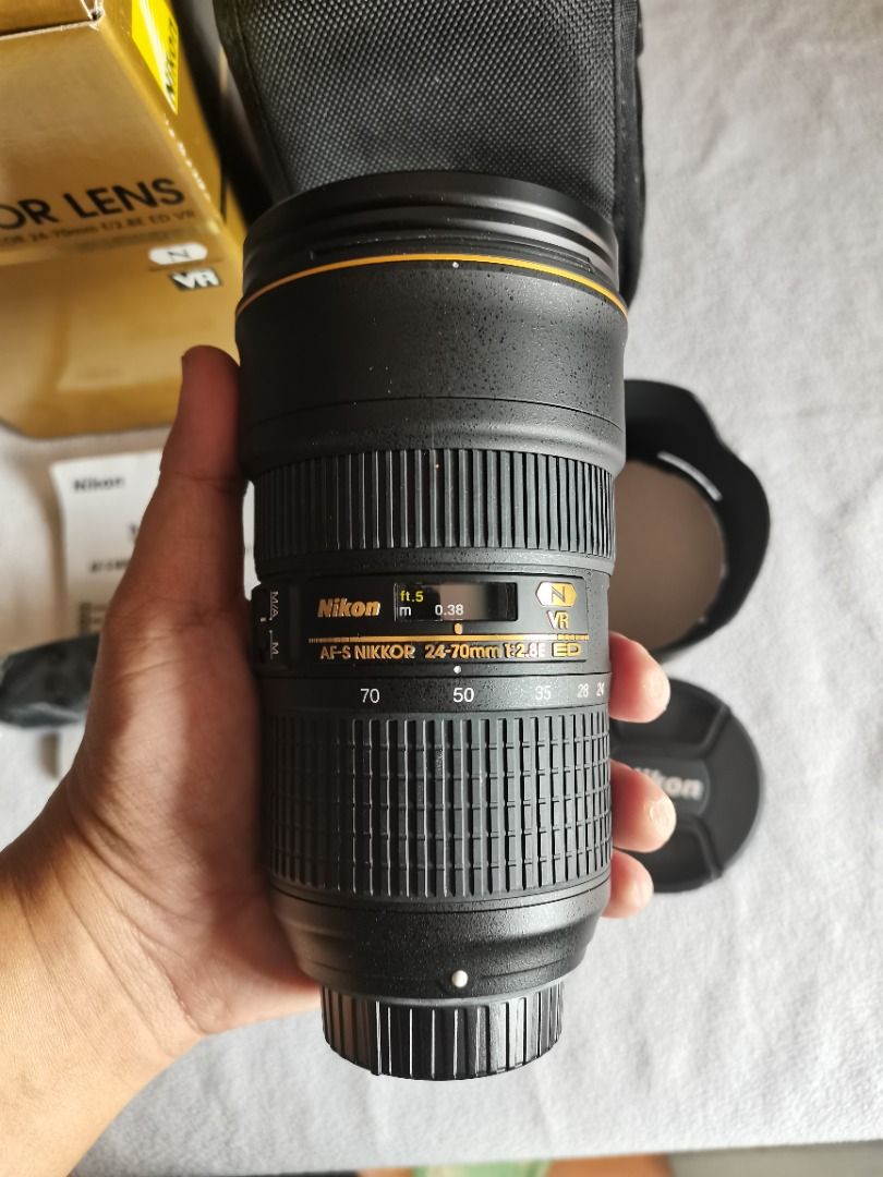 Nikkor AF-S 24-70mm f2.8E ED VR, Photography, Lens & Kits on Carousell