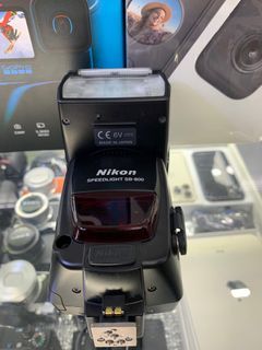 Nikon SB-800 speedlight