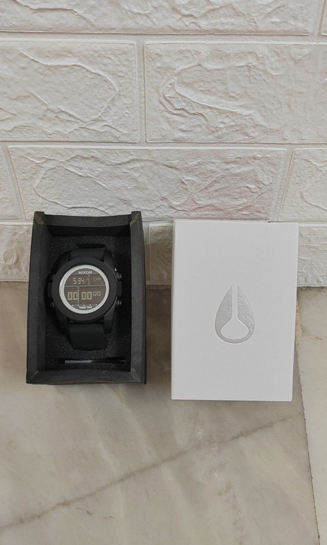 Nixon unit tide Men s Fashion Watches Accessories Watches on Carousell