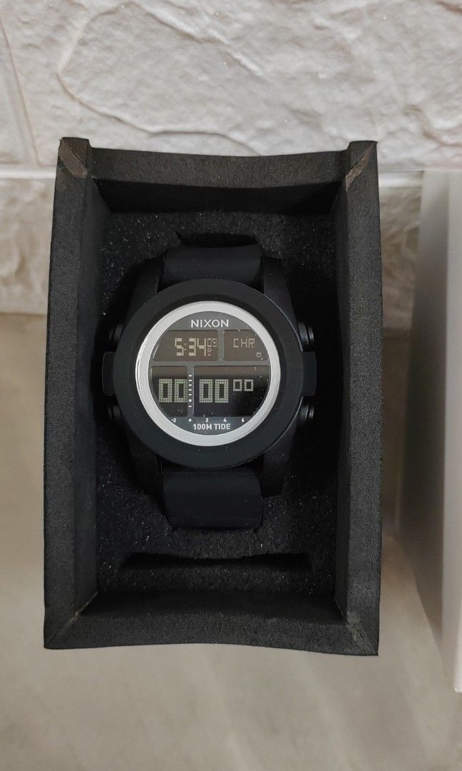 Nixon unit tide hotsell