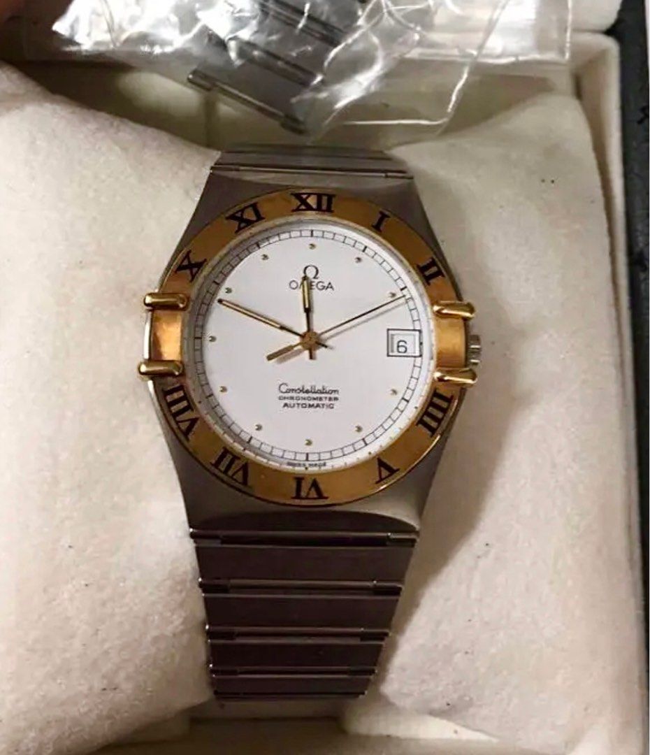 Omega Constellation Automatic (Category: Luxury Watches) located in Manila. Submitted by clicksmileph (Listing ID 1235686222, Image 2). Description: Omega Constellation Automatic Details: Case Size: 36mm Movement: Automatic Glass: Sapphire-Crystal 9/10 Excellent Condition Mens/Unisex watch Guaranteed Authentic Fit up to 7 inches wrist Features: Chronometer, 18k Bezel, Date Set with: ▪️Watch ◾️Original card and manual ◾️Original box Transaction th