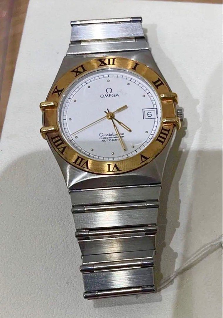 Omega Constellation Automatic (Category: Luxury Watches) located in Manila. Submitted by clicksmileph (Listing ID 1235686222, Image 1). Description: Omega Constellation Automatic Details: Case Size: 36mm Movement: Automatic Glass: Sapphire-Crystal 9/10 Excellent Condition Mens/Unisex watch Guaranteed Authentic Fit up to 7 inches wrist Features: Chronometer, 18k Bezel, Date Set with: ▪️Watch ◾️Original card and manual ◾️Original box Transaction th