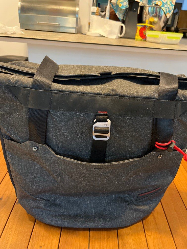 Camera tote sales bag