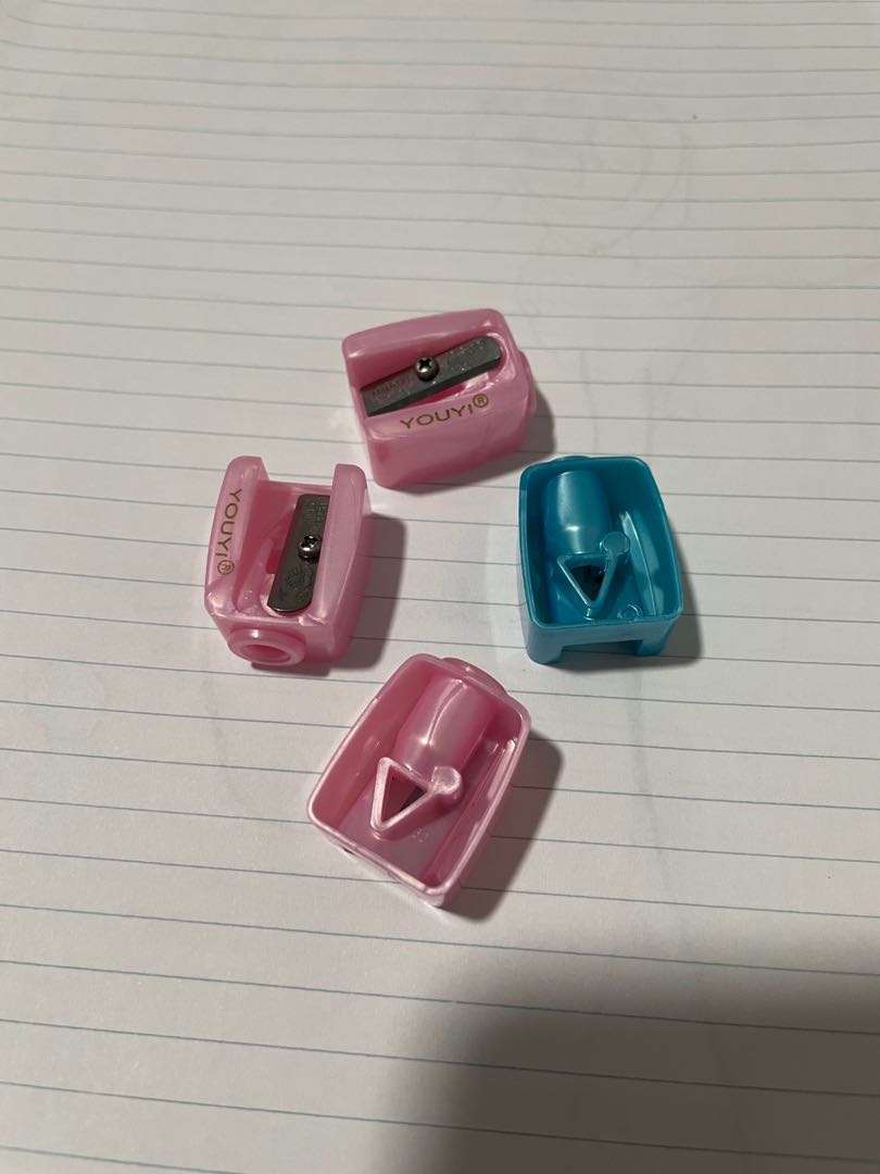 Pencil sharpener 4pc, Hobbies & Toys, Stationery & Craft, Stationery