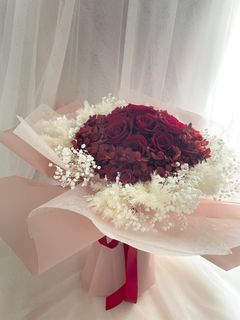 Perfect 10 roses bouquet/ preserved flowers & dried flowers/ anniversary/ birthday/ congratulatory gift