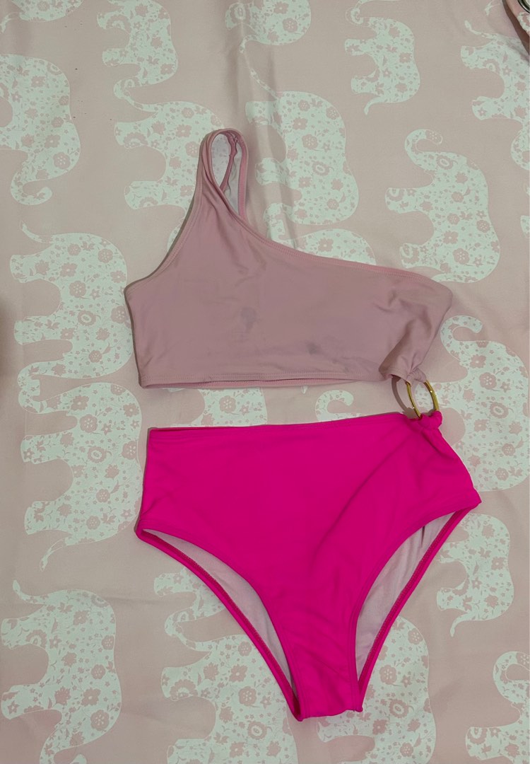 Pink one-pc swimsuit, Women's Fashion, Swimwear, Bikinis & Swimsuits on ...