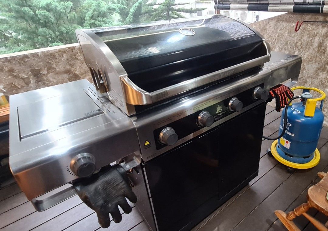 Premium Beefmaster 4 Burners BBQ Gas Grill with Side Burner & Extra