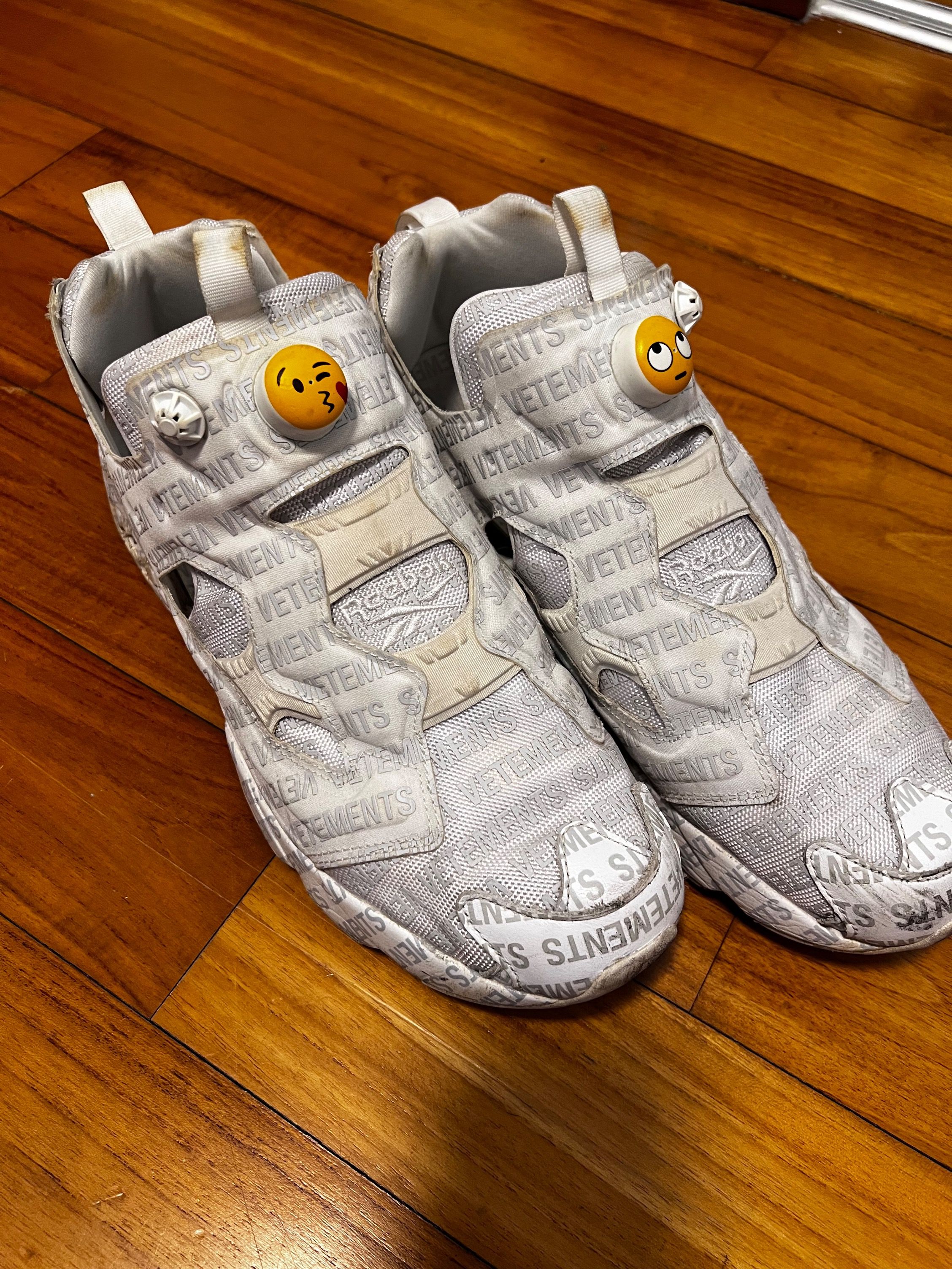 Reebok Pump x Vietements chunky sneaker trainer in white with emoji uk size 11