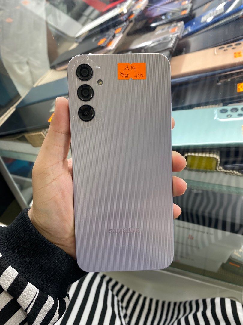 SAMSUNG A14 4/128 DUALSIM OPENLINE NTC APPROVED NO ISSUE (Category: Samsung) located in Pasig City. Submitted by fairgadgetshop (Listing ID 1235537290, Image 1). Description: OPEN FOR SALE, SWAPPING OR TRADE-IN WE ARE BUYING PRELOVED OR BRANDNEW (EVEN BY BULK) ALL KINDS OF GADGET LAPTOP, IPHONES, ANDROID SMARTPHONES, APPLE WATCH, IPAD ETC. MESSAGE US FOR MORE INFO.✨🧡 (RFS: BUY & SELL) Selling Preloved: SAMSUNG A14 4/128 OPENLINE DUALSIM NTC APPR