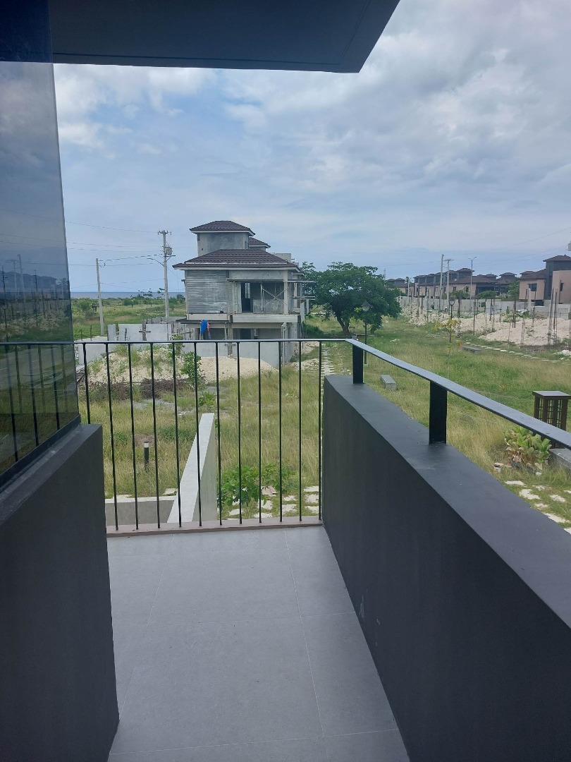 4 BR Staycation for sale at Seafront Residences RFO 279sqm Beachfront