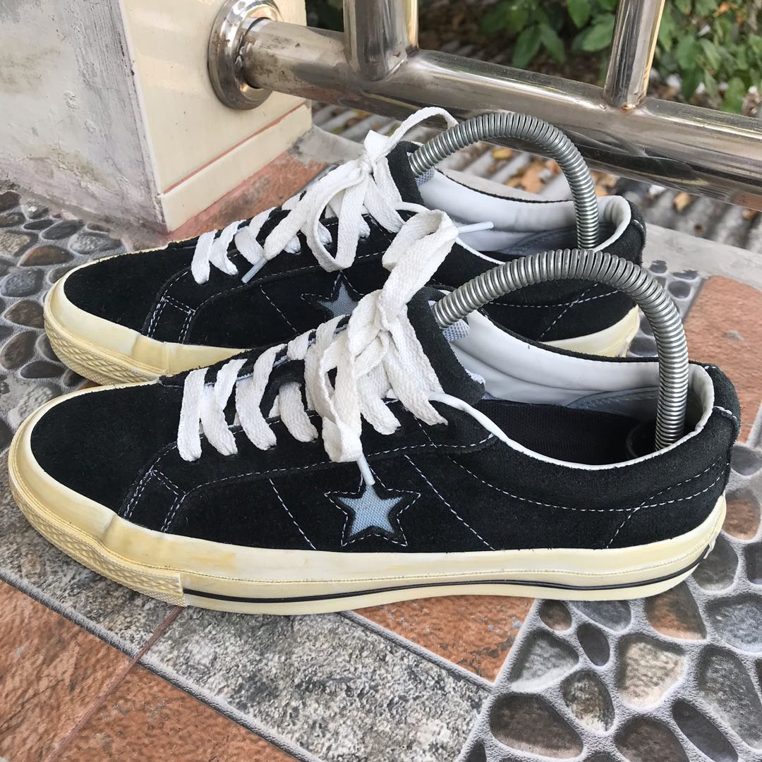 Sepatu converse hot sale one star