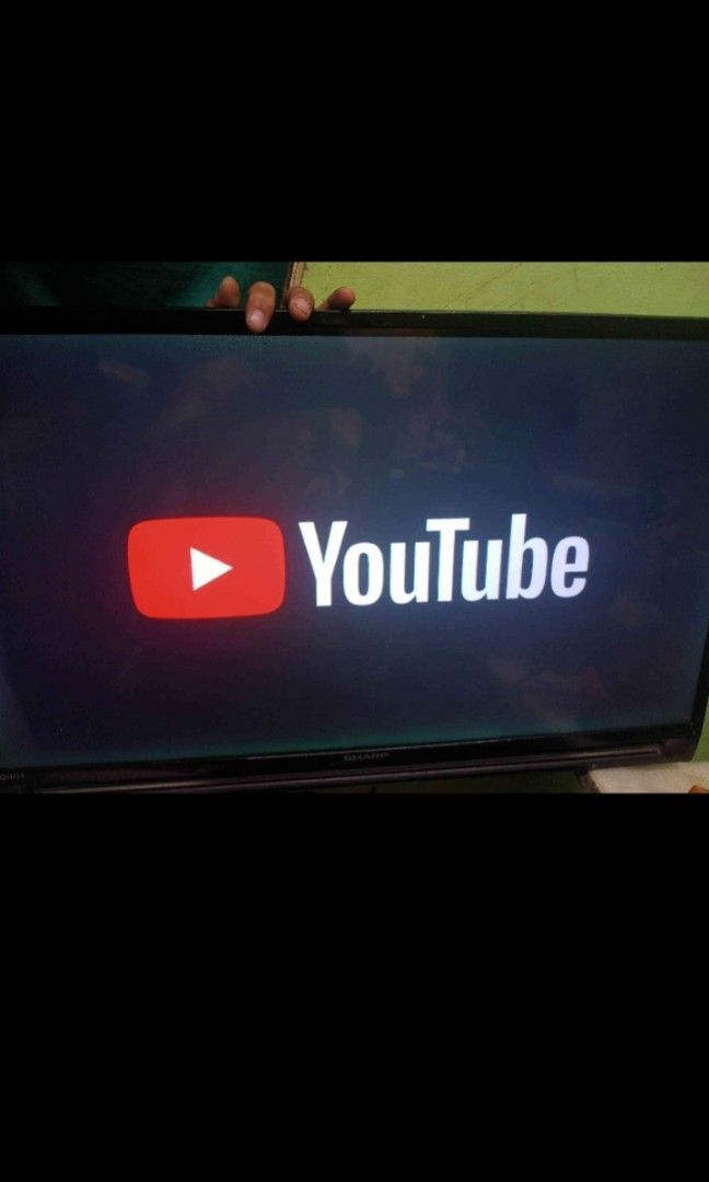 Sharp 32 inch smart tv, TV & Home Appliances, TV & Entertainment, TV on