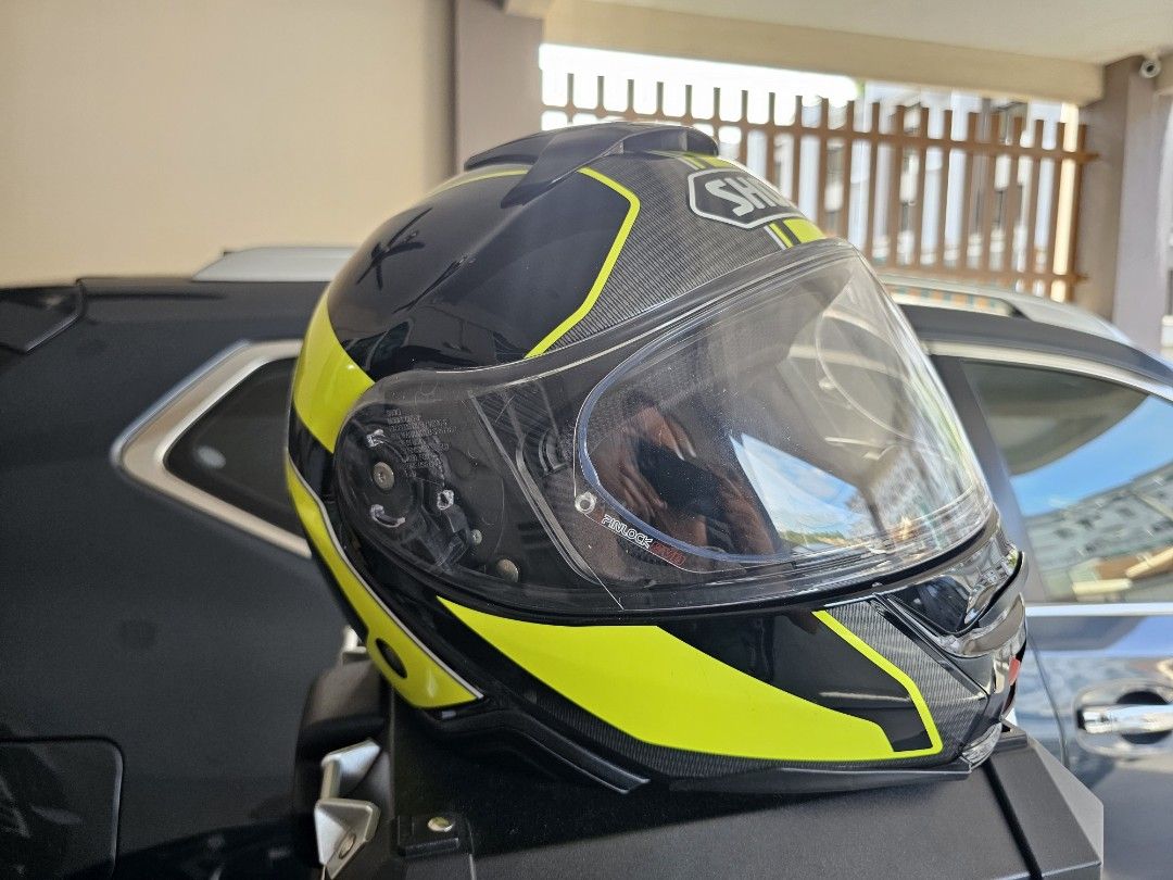 Shoei excursion hotsell neotec 2