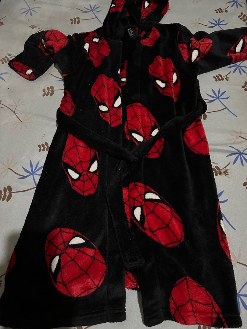 Spiderman Robe, Babies & Kids, Babies & Kids Fashion on Carousell