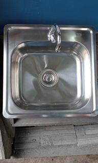Square Type
Stainless Kitchen Sink
Murang Stainless Lababo
Complete Set
Fitting And Faucet
19x19 inches