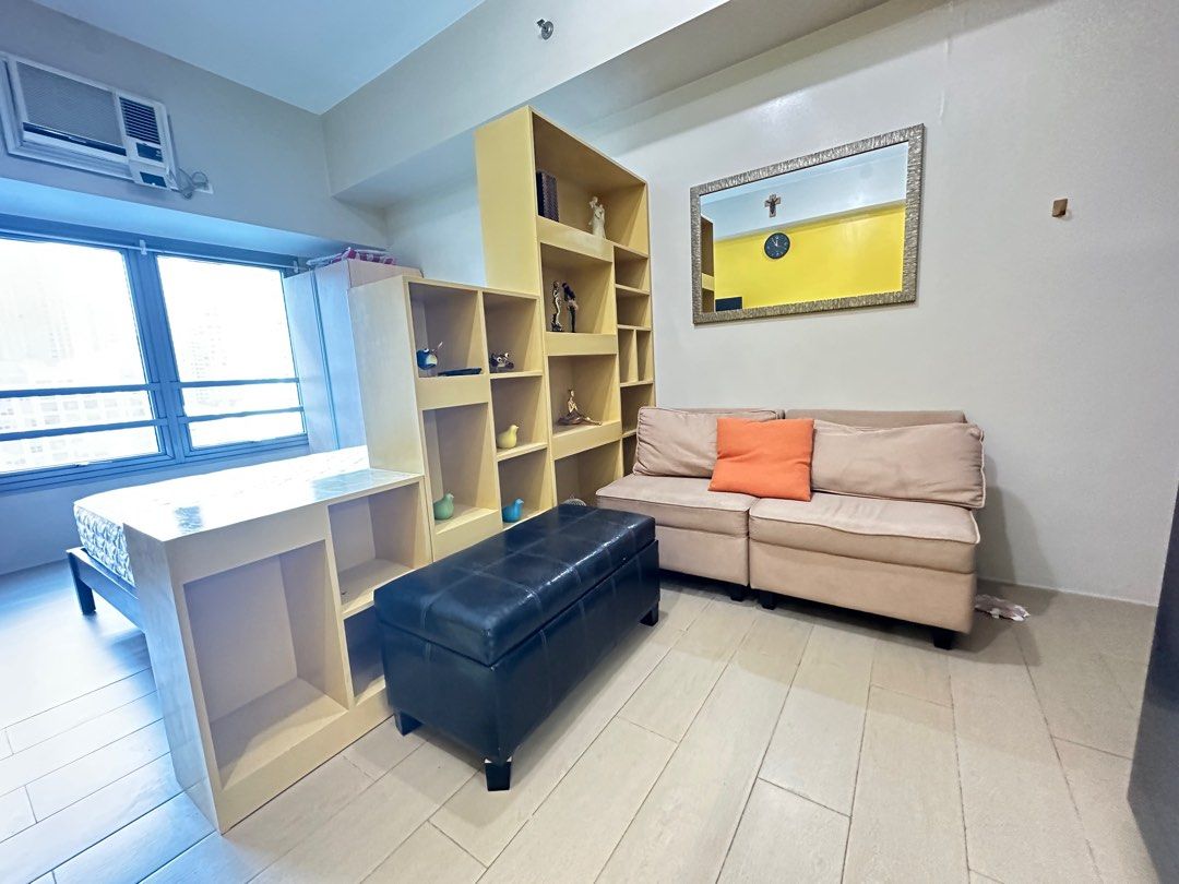 Studio furnished for rent (Category: Apartments & Condos) located in Manila. Submitted by cjmb_realty (Listing ID 1235543407, Image 1). Description: Condo for rent Ready for accupancy condo unit Studio -furnished Eastwood Legrand Tower 3 6 months / 1 year contract Monthly -(20,000) inclusive association dues Terms of payment: 2 months security deposit and 1 month advance rent and post dated checks (standard payment) 2valid id /rapid test —face ma
