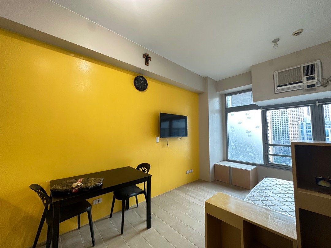 Studio furnished for rent (Category: Apartments & Condos) located in Manila. Submitted by cjmb_realty (Listing ID 1235543407, Image 2). Description: Condo for rent Ready for accupancy condo unit Studio -furnished Eastwood Legrand Tower 3 6 months / 1 year contract Monthly -(20,000) inclusive association dues Terms of payment: 2 months security deposit and 1 month advance rent and post dated checks (standard payment) 2valid id /rapid test —face ma