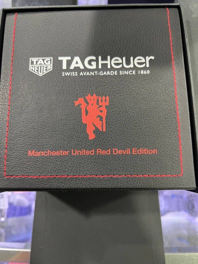 TAG HEUER 01 CARRERA SWISS MADE MANCHESTER UNITED RED DEVIL EDITION