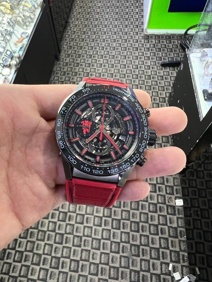 TAG HEUER 01 CARRERA SWISS MADE MANCHESTER UNITED RED DEVIL