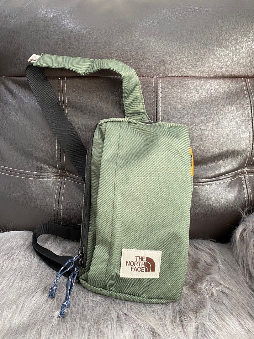 Tnf top field bag