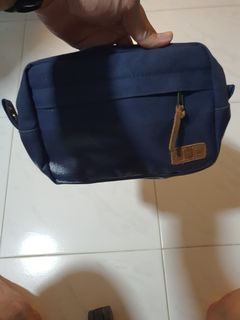 (Category: ) located in . Submitted by teehee.01 (Listing ID 1235639943, Image 1). Description: .