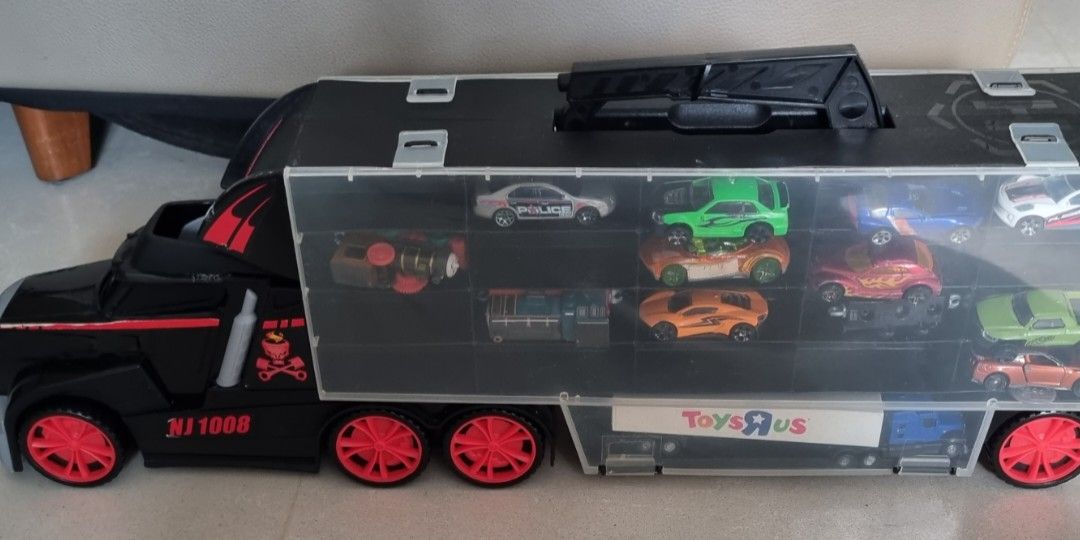 Toys r us car storage truck, Hobbies & Toys, Toys & Games on Carousell
