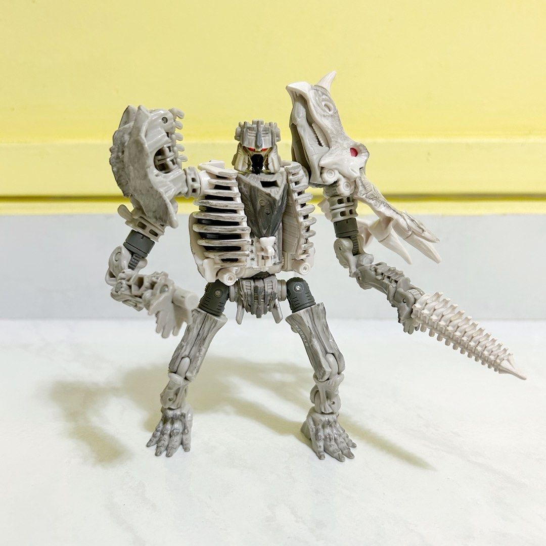 Transformers Kingdom Ractonite, Hobbies & Toys, Toys & Games on Carousell