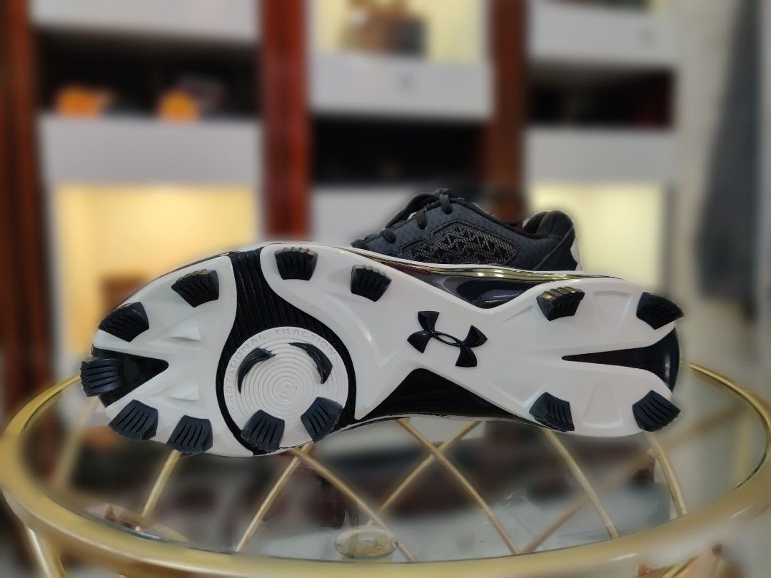 under armour football shoes