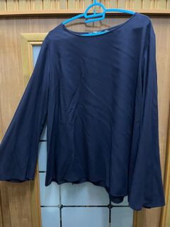(Category: ) located in . Submitted by ourowncloset (Listing ID 1235546898, Image 1). Description: .