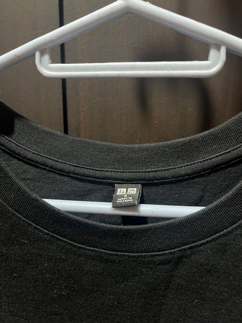 Uniqlo half sleeve shirt (Category: Shirts) located in Quezon City. Submitted by bonjb (Listing ID 1235630415, Image 2). Description: Used once or twice. Too big on me. I got an XS instead. Works well as a top for office with jacket.