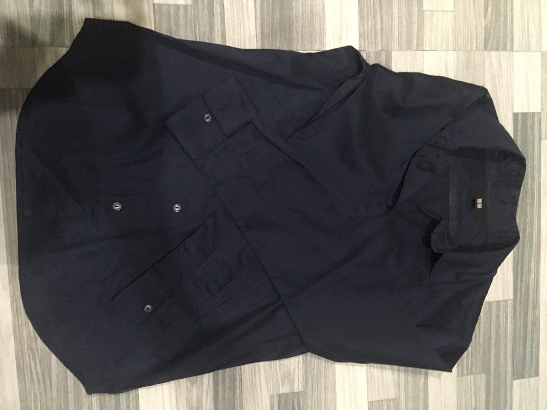 Uniqlo Satin Longsleeves (Category: Longsleeves) located in Quezon City. Submitted by reSTOREd (Listing ID 1235529958, Image 1). Description: .